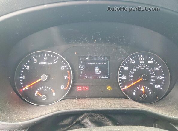 KNDPNCAC8H7151763 2017 KIA SPORTAGE Silver Vista del cuadro de instrumentos