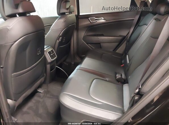 KNDPVCAG9P7067856 2023 KIA SPORTAGE HYBRID Black Widok naklejki z numerem VIN