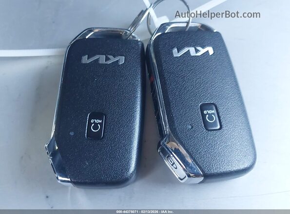 KNDRHDLG6P5167086 2023 KIA SORENTO HYBRID Белый Вид панели приборов