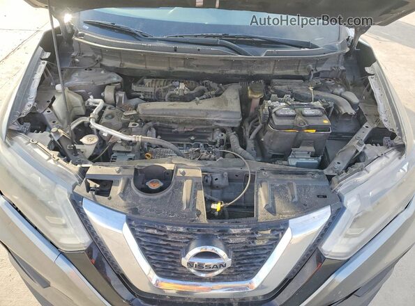 KNMAT2MT1HP544408 2017 NISSAN ROGUE Gray Rear interior view