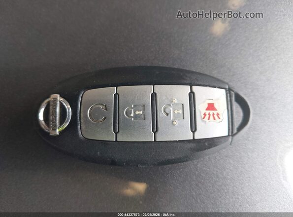KNMAT2MT1HP561337 2017 NISSAN ROGUE White Առջևի վահանակի տեսք