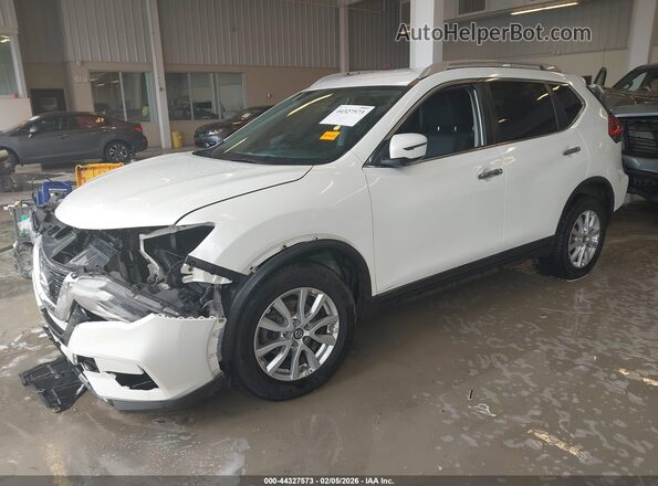 KNMAT2MT1HP561337 2017 NISSAN ROGUE White Առջևի ձախ երեք քառորդ տեսարան