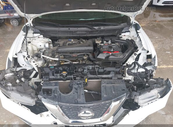 KNMAT2MT1HP561337 2017 NISSAN ROGUE White Հետևի տեսք
