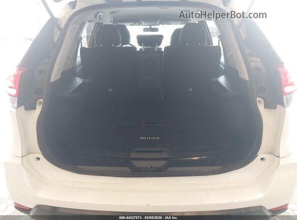 KNMAT2MT1HP561337 2017 NISSAN ROGUE White 