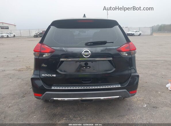 KNMAT2MT3HP615883 2017 NISSAN ROGUE Black 