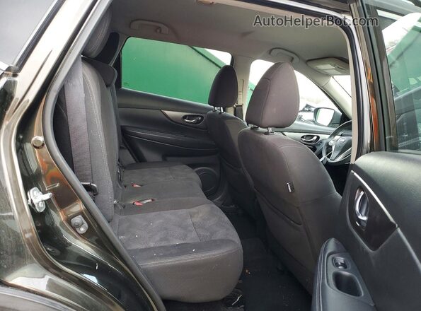 KNMAT2MV3GP645420 2016 NISSAN ROGUE Green Widok wnętrza z tyłu