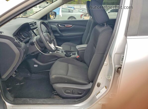 KNMAT2MV7KP555096 2019 NISSAN ROGUE Cream Սալոնի դիմացի տեսք