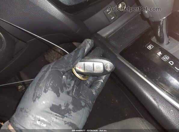 KNMAT2MV8GP613207 2016 NISSAN ROGUE Черный Вид панели приборов