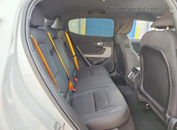 LPSED3KA8NL055750 2022 POLESTAR 2 Белый Вид задней части салона