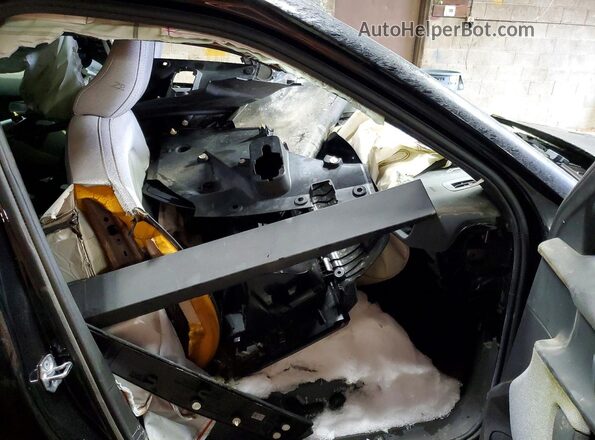 LPSEG3KA0NL074235 2022 POLESTAR 2 Черный Вид салона спереди