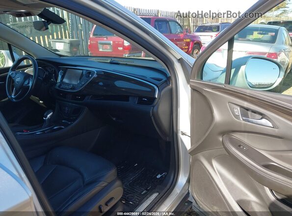 LRBFXCSA6KD004495 2019 BUICK ENVISION Серебряный Вид салона спереди