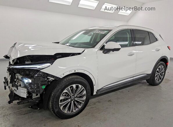 LRBFZME42RD044377 2024 BUICK ENVISION Белый Передняя левая четверть