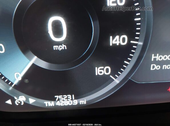 LYV102RL8KB293682 2019 VOLVO XC60 Черный 