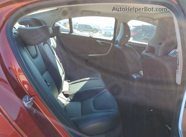 LYV402FM5GB090072 2016 VOLVO S60 Red Widok tylnych siedzeń