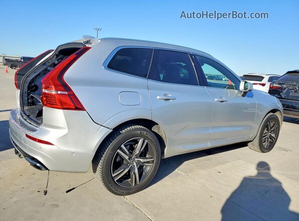 LYVA22RM3JB100937 2018 VOLVO XC60 Серебряный Задняя правая четверть