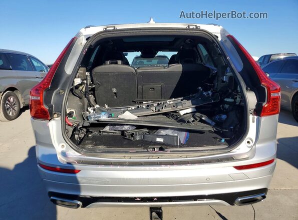 LYVA22RM3JB100937 2018 VOLVO XC60 Серебряный Вид сзади