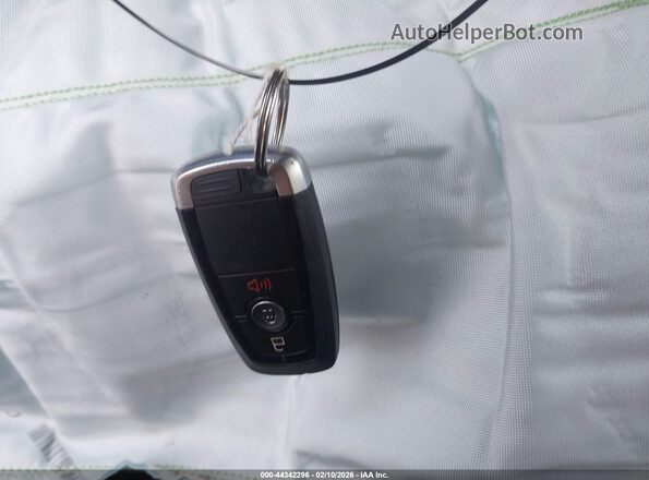 MAJ6S3GL2NC463890 2022 FORD ECOSPORT White Widok deski rozdzielczej