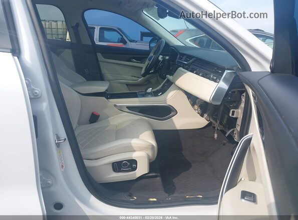 SADCJ2EU6MA669346 2021 JAGUAR F-PACE White Front interior view