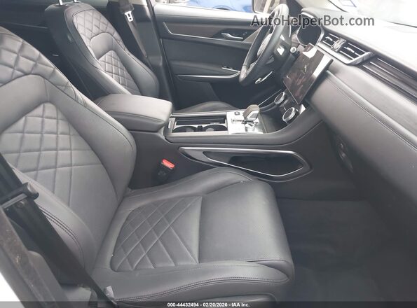 SADCJ2EX7PA705589 2023 JAGUAR F-PACE Белый Вид салона спереди