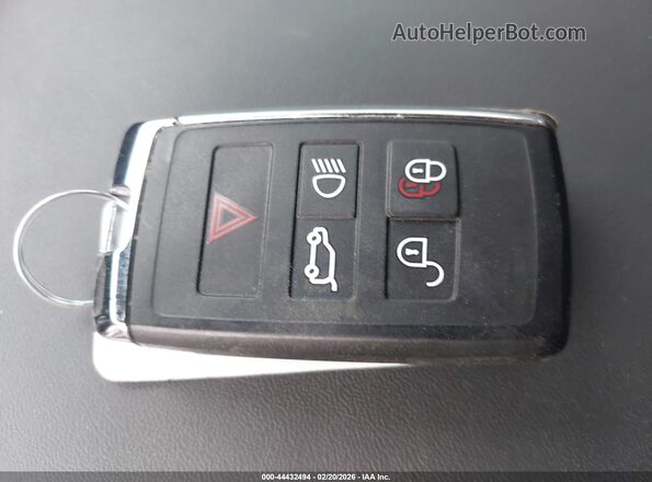 SADCJ2EX7PA705589 2023 JAGUAR F-PACE Белый Вид панели приборов