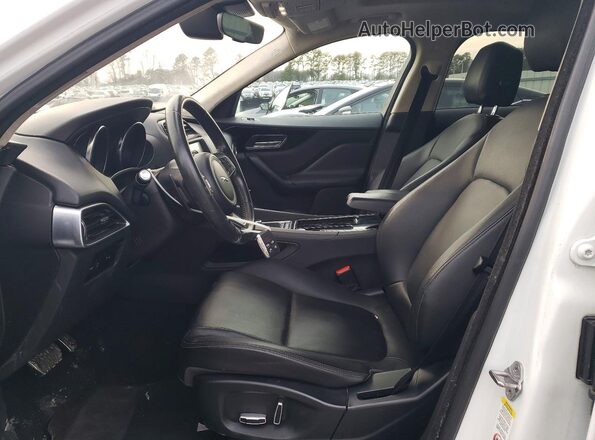 SADCJ2FX4KA360450 2019 JAGUAR F-PACE White Widok deski rozdzielczej