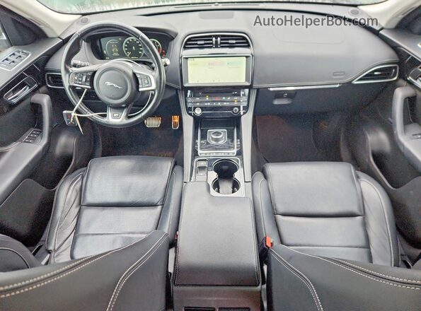 SADCL2BV1HA495778 2017 JAGUAR F-PACE Black Dashboard view