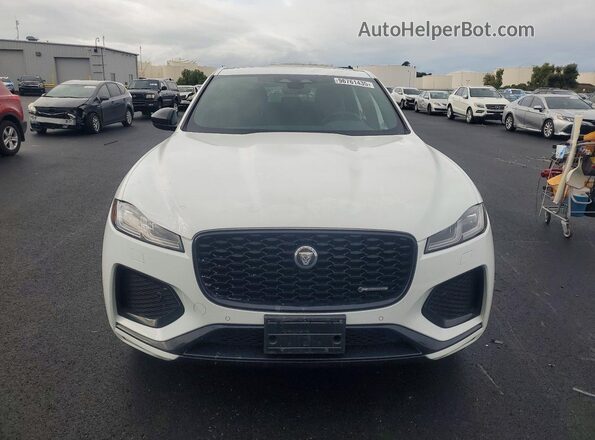 SADCT2EX1RA727018 2024 JAGUAR F-PACE Белый Вид спереди