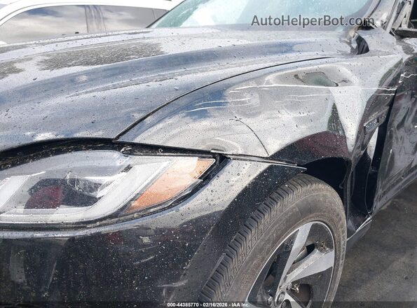 SADCT2EX8RA720602 2024 JAGUAR F-PACE Black 