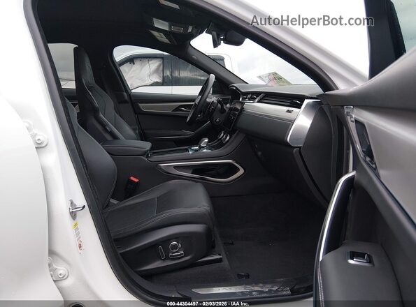 SADCT2FU2RA737688 2024 JAGUAR F-PACE Белый Вид салона спереди