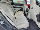 2024 Jaguar F-pace R-dynamic S Red vin: SADCT2FU8RA722645