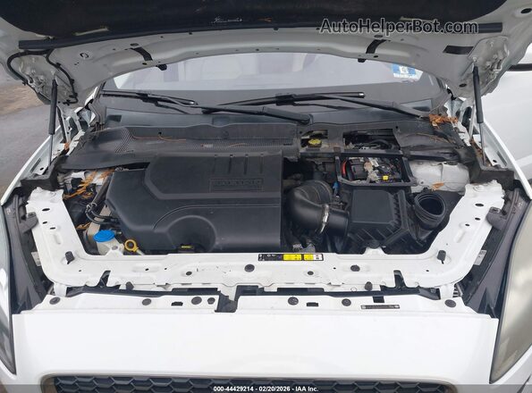 SADFJ2FX3K1Z47493 2019 JAGUAR E-PACE Белый Вид сзади
