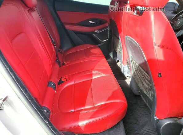 SADFT2GX8K1Z50012 2019 JAGUAR E-PACE Серый Вид задней части салона