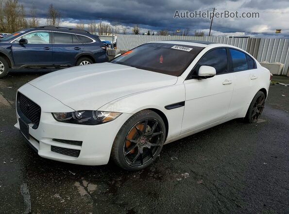 SAJAD4BN4HA978260 2017 JAGUAR XF Белый Передняя левая четверть