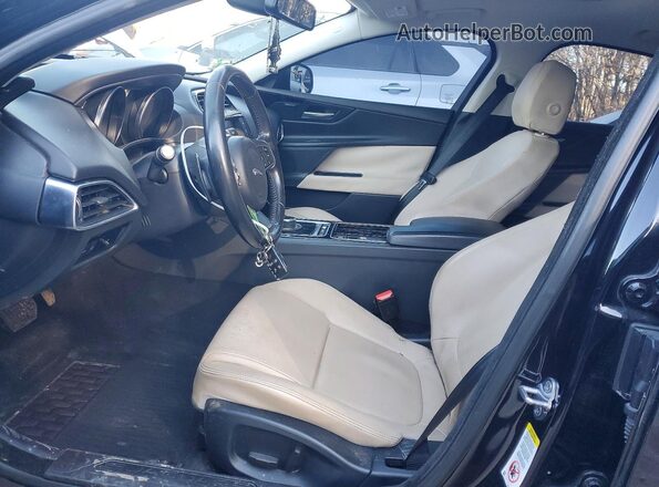 SAJAD4FX7JCP38402 2018 JAGUAR XF Черный Вид салона спереди