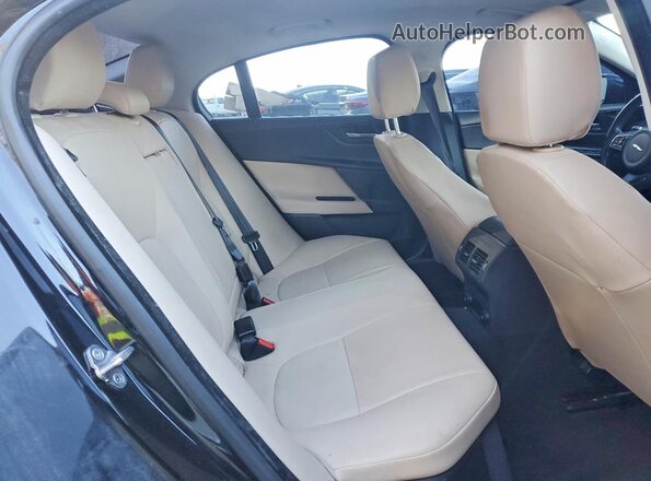 SAJAD4FX7JCP38402 2018 JAGUAR XF Черный Вид задних сидений