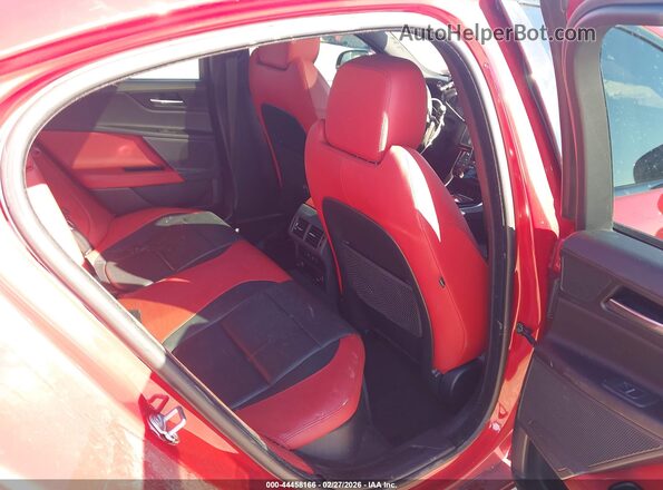 SAJAG4FV2JCP17723 2018 JAGUAR XF Красный Вид наклейки с VIN-кодом