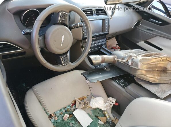 SAJAJ4FX4JCP21694 2018 JAGUAR XF Серебряный Вид панели приборов