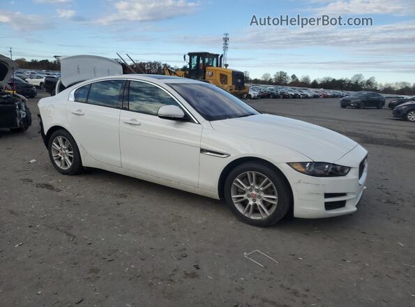SAJAJ4FX4JCP25812 2018 JAGUAR XF Белый Передняя правая четверть