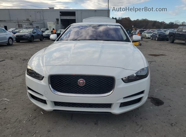SAJAJ4FX4JCP25812 2018 JAGUAR XF Белый Вид спереди