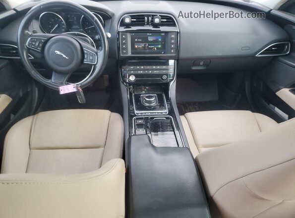 SAJAJ4FX4JCP25812 2018 JAGUAR XF Белый Вид панели приборов