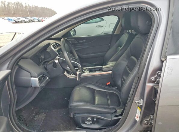 SAJAJ4FX9LCP56363 2020 JAGUAR XF Серый Вид салона спереди