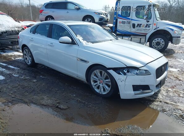 SAJBD4BV2GCY06638 2016 JAGUAR XF Белый Передняя правая четверть