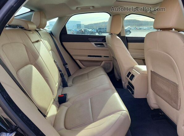 SAJBK4BVXGCY15660 2016 JAGUAR XF Черный Вид задних сидений