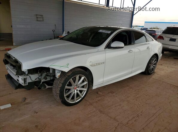 SAJWA1C72H8W08798 2017 JAGUAR XJ Белый Передняя левая четверть