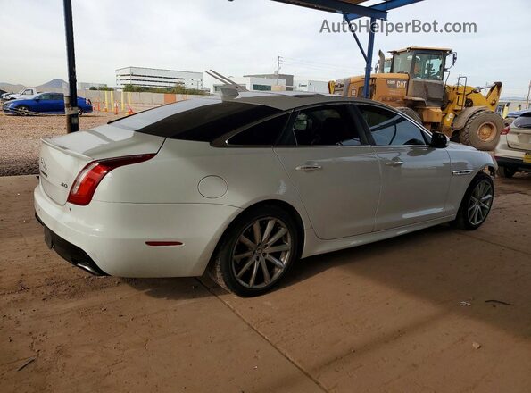 SAJWA1C72H8W08798 2017 JAGUAR XJ Белый Задняя правая четверть