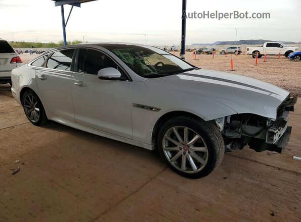 SAJWA1C72H8W08798 2017 JAGUAR XJ Белый Передняя правая четверть