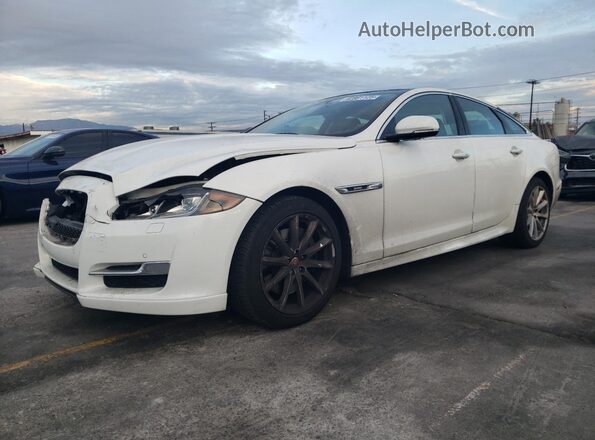 SAJWA1C76G8W01559 2016 JAGUAR XJ Белый Передняя левая четверть