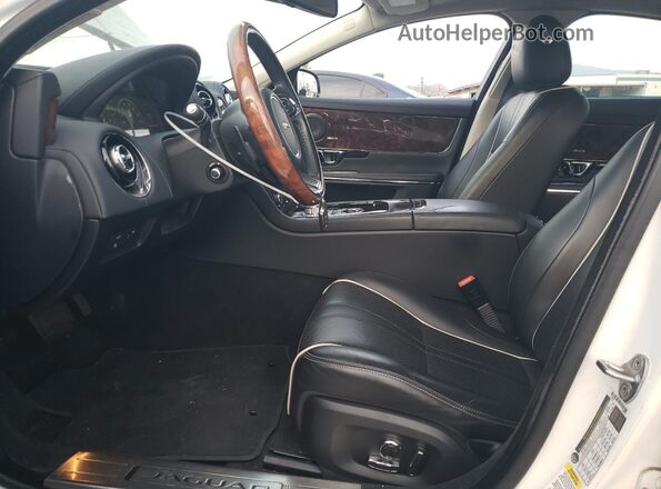 SAJWA1C76G8W01559 2016 JAGUAR XJ Белый Вид салона спереди