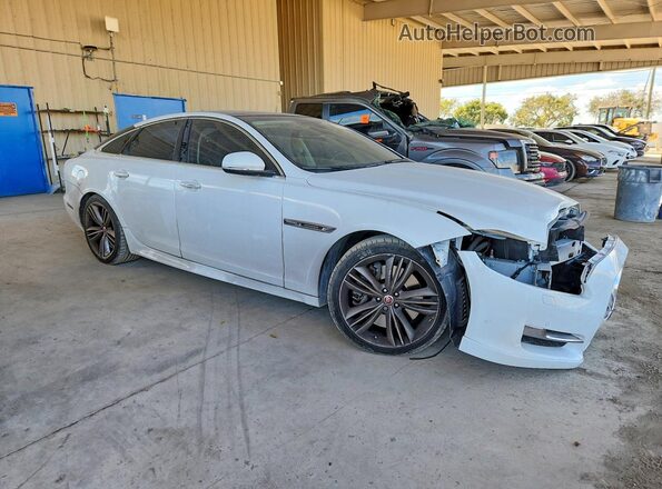 SAJWA1CE4GMW01047 2016 JAGUAR XJ White Przód prawy