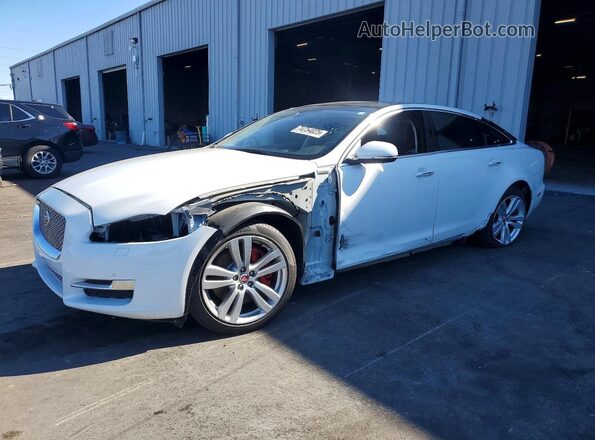 SAJWA2G71G8W01565 2016 JAGUAR XJL Белый Передняя левая четверть